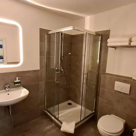 호텔 Moes Diner Schloß Holte-Stukenbrock